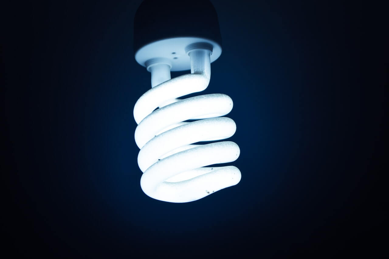 Czy warto kupić żarówkę LED? Zastosowanie i zalety żarówek LED
