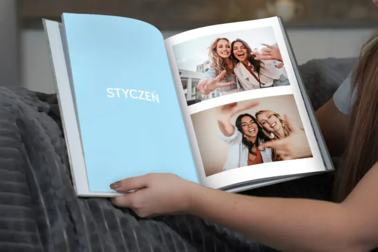 Podsumowanie roku 2025 tylko z UwolnijKolory! Stwórz wyjątkowe fotoprodukty!