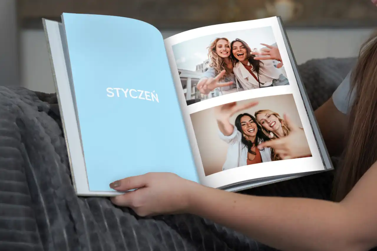 Podsumowanie roku 2025 tylko z UwolnijKolory! Stwórz wyjątkowe fotoprodukty!